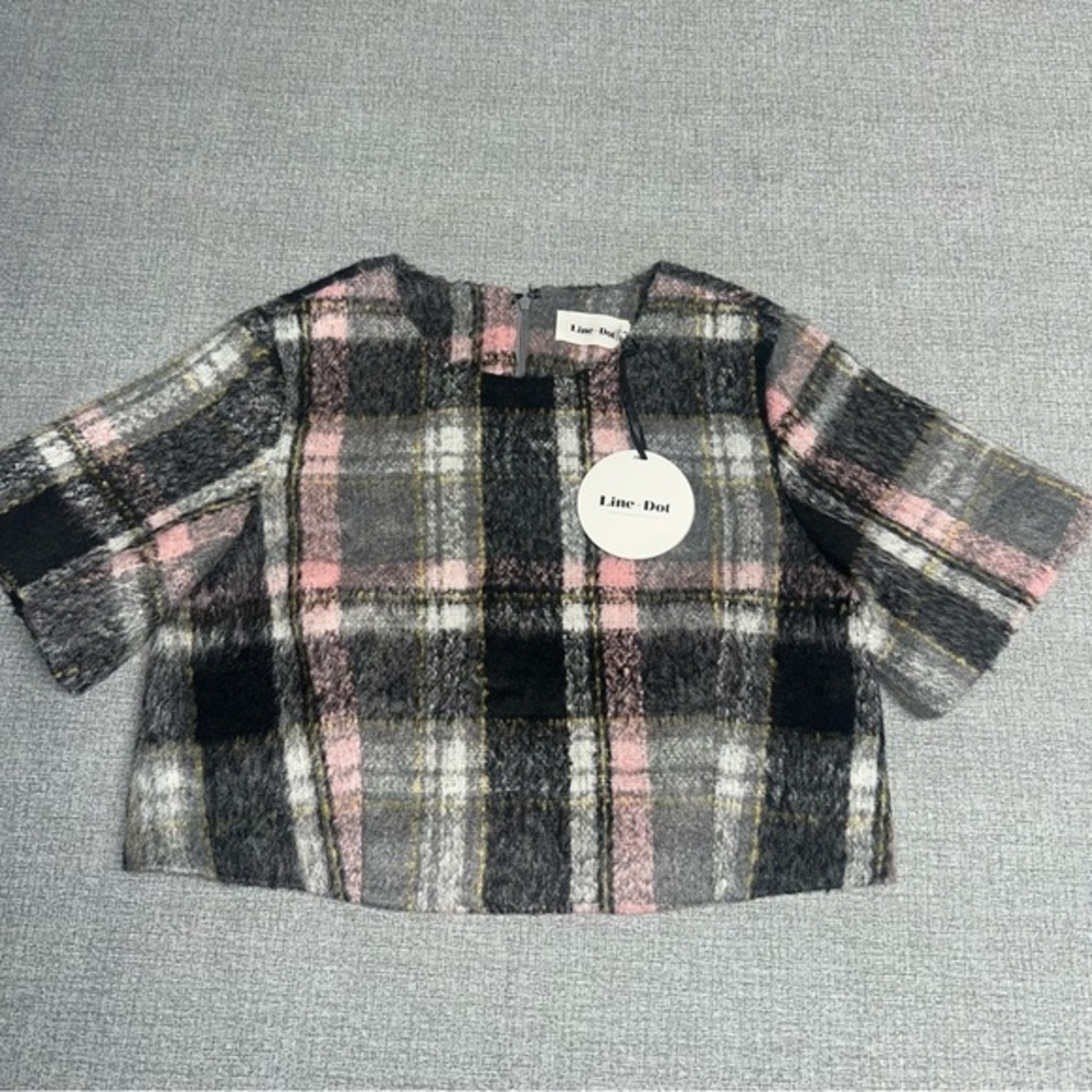 NEW Line & Dot Fuzzy Plaid Crop Top Blouse